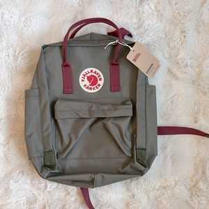 New Fjalllraven Kanken Backpack- army green
